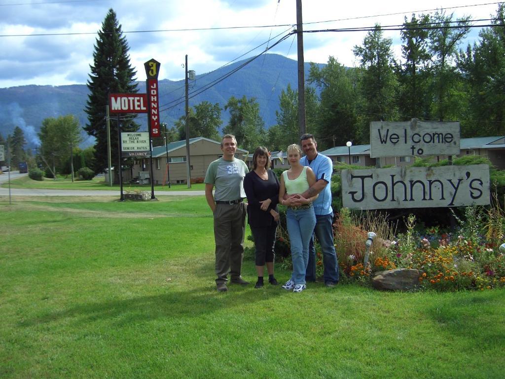 Johnny'S Motel Grand Forks Exteriér fotografie